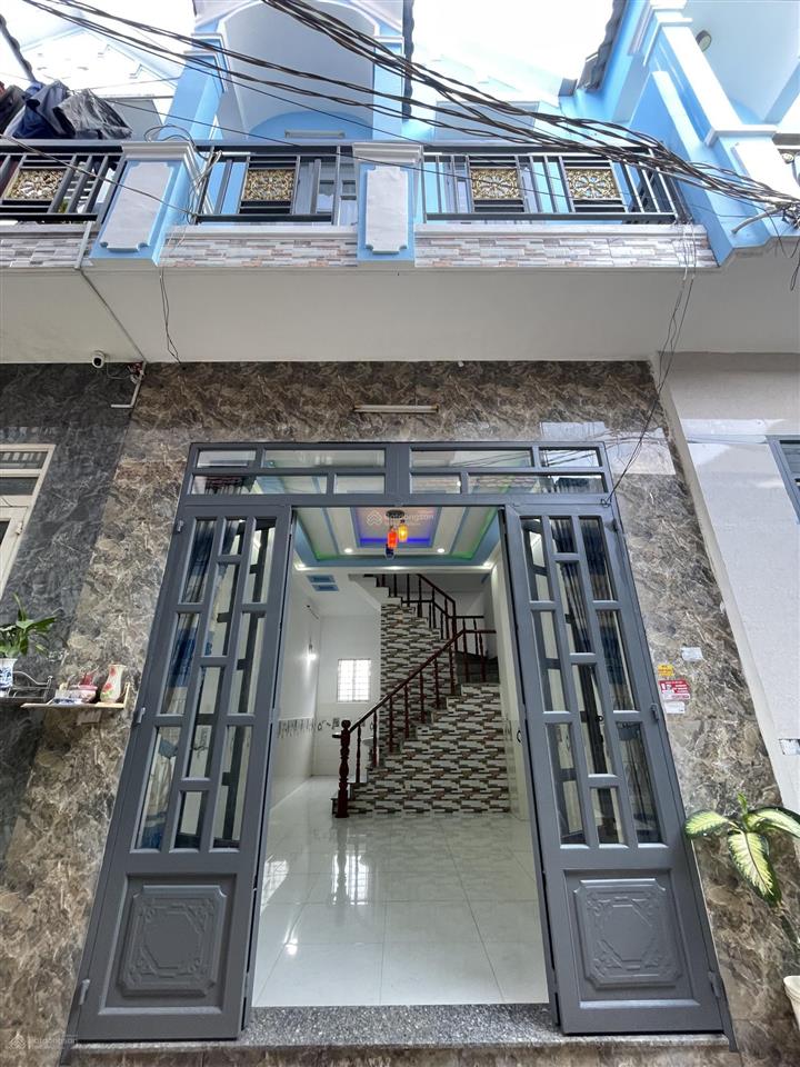 Nhà lầu 2 phòng ngủ cần bán gấp, giá 720tr