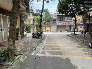 Nhà chủ tự xây chắc chắn  phân lô ô tô tránh, vào nhà  kinh doanh vỉa hè  dt 42m  18.7 tỷ.
