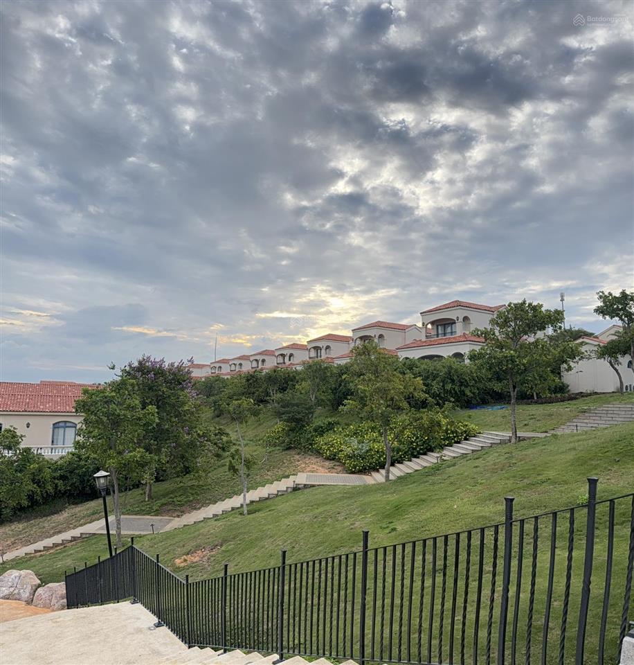 Chính chủ bán gấp biệt thự novahills mũi né. giá cạnh tranh, thương lượng chính chủ.