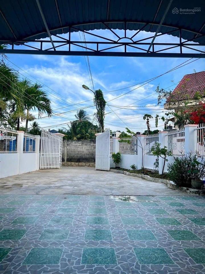 Nhà to không lo chết đói cần bán gấp nhà vườn cấp 4 vĩnh hiệp, vĩnh điềm thượng