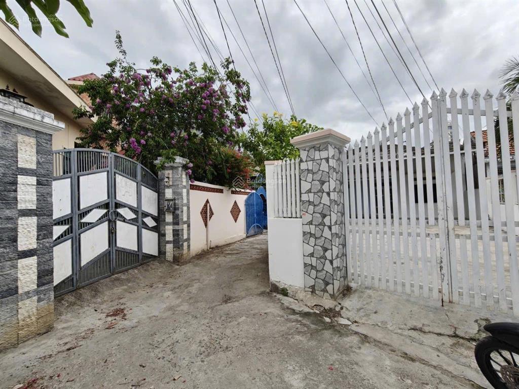 Nhà to không lo chết đói cần bán gấp nhà vườn cấp 4 vĩnh hiệp, vĩnh điềm thượng