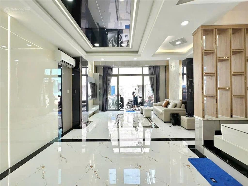 9,45 tỉ  mặt tiền kinh doanh 5 tầng  ngay khu chợ gò vấp