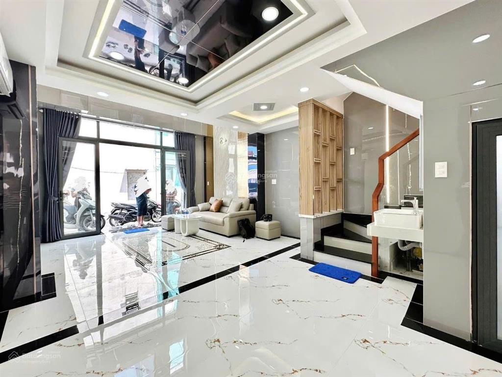 9,45 tỉ  mặt tiền kinh doanh 5 tầng  ngay khu chợ gò vấp