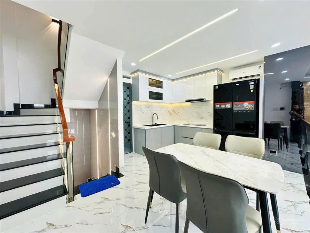 9,45 tỉ  mặt tiền kinh doanh 5 tầng  ngay khu chợ gò vấp
