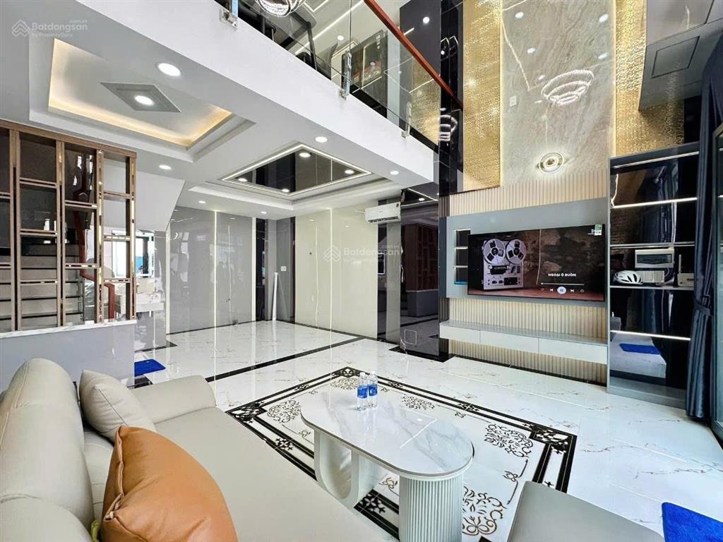 9,45 tỉ  mặt tiền kinh doanh 5 tầng  ngay khu chợ gò vấp