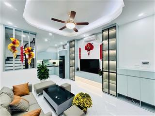 Trần đại nghĩa  oto đỗ cửa  kinh doanh  15m ra mặt phố  40m x 5 tầng  mt 4,1m  lô góc  9,8tỷ