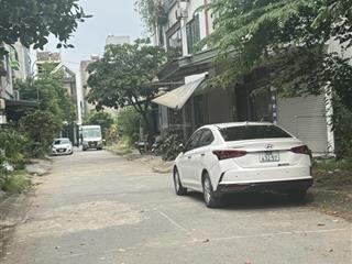 Chỉ 1 lô duy nhất dv khu b đẹp từng centimet giá nhỉnh 9 tỷ