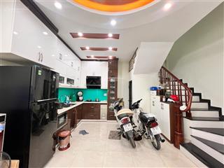 Hiếm! bán nhà  mễ trì  gần phố  ô tô đỗ gần  sổ hoa hậu  40m2  5 tầng  mt 4.8m  8 tỷ hơn