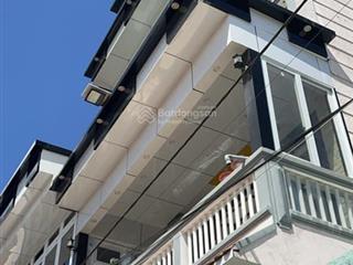 Cho thuê nhà cao tầng ở thị xã buôn hồ, thích hợp làm công ty  0981 083 ***