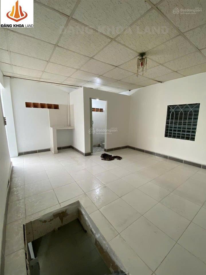 Nhà hbc 1 trệt 1 lửng không quy hoạch , không lộ giới , sổ rõ ràng , giá vừa túi tiền