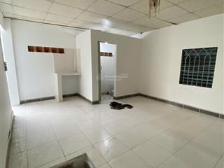 Nhà hbc 1 trệt 1 lửng  không quy hoạch , không lộ giới , sổ rõ ràng , giá vừa túi tiền