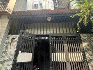Nhà đường 38 hbc , nhà kiên cố , sổ rõ ràng , không quy hoạch , giao thông thuận tiện