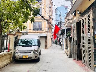 Bán nhà phạm văn đồngô tô đỗ cửa10m ô tô tải tránh30m ra phố7 tầng  thang máy| giá chỉ 10 tỷ