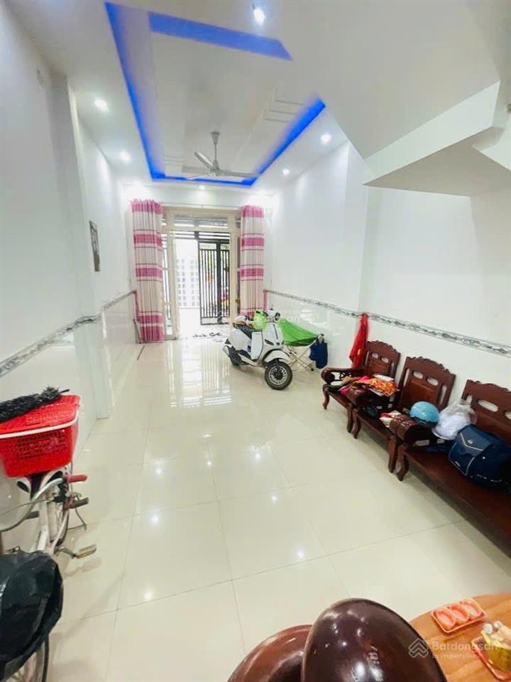 Chỉ 4.090 tỷnhà đẹp 3 tầng4pnở ngayhẻm xe hơithới an 20 q12ngay lê thị riênggần gò vấp