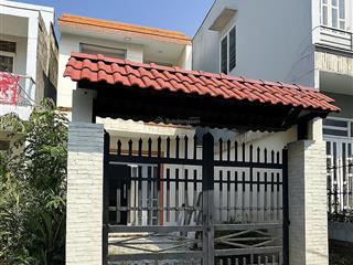 Bán nhà hẻm xe hơi kha vạn cân, thủ đức hẻm thông thoáng, ô tô 4 chỗ đậu trong sân.