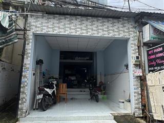 Bán gấp nhà 3 tầng, ngay mặt tiền chợ linh xuân, gần cầu vượt linh xuân, thủ đức