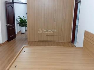Bán căn hộ chung cư, lô góc tại phố hoàng đạo thúy, dt 121 m2