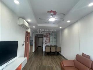 Giá rẻ nhất phân khúc  có slot ô tô  khu vip goldmark 136 hồ tùng mậu. dt 77m2
