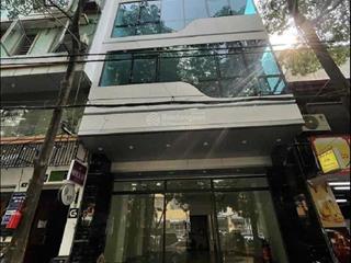 Cho thuê nhà mặt phố hoàng quốc việt, mặt tiền 10m siêu rộng, kinh doanh đầy đủ pccc, thang máy