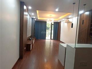 Nhà phân lô đường 24m,vĩa hè văn quándiện tích 89m nhà 4 tầng mặt tiền 4.5mgiá 20.5 tỷ