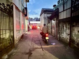 Khu phân lô hv tư pháp lê văn lươngoto dừng đỗdiện tích 100m,nhà 4 tầng,mặt tiền 6.6mgiá 32tỷ
