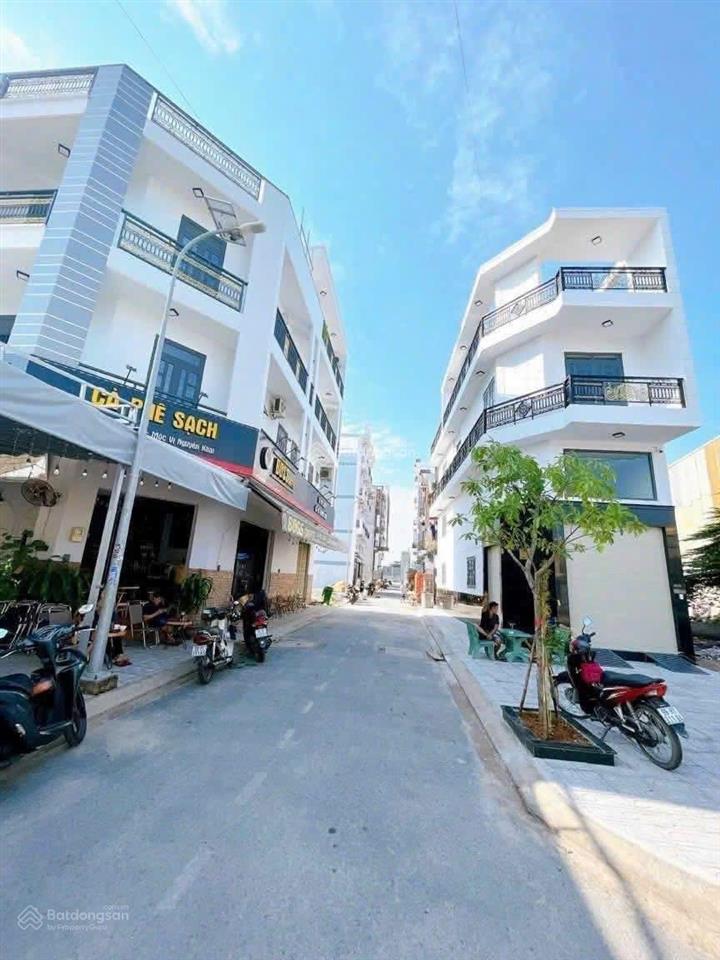 6.8 tỷ. bán đất, hẻm 69 đường 18b, p. bhha, bình tân 5x16.1m, chung vách công viên