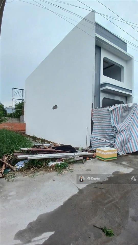 Bán 160m2 đất mặt tiền đường 3/2 gần trung tâm hành chính hậu nghĩa, sổ hồng riêng