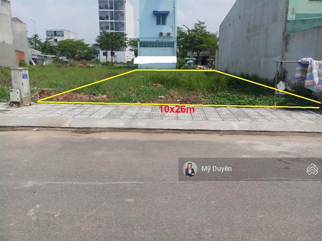 2 nền 5x26m liền nhau, đường rộng 16m, kdc ở tỉnh lộ 10 nối dài ,cách bx miền tây 20p