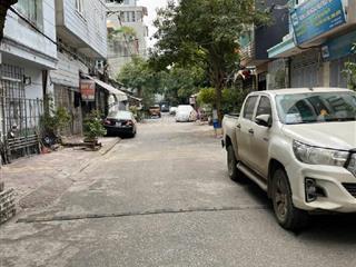 Mặt tiền khủng 11m vỉa hè rộng, đường ô tô tránh 11m, kinh doanh đỉnh, long biên 48,5m2