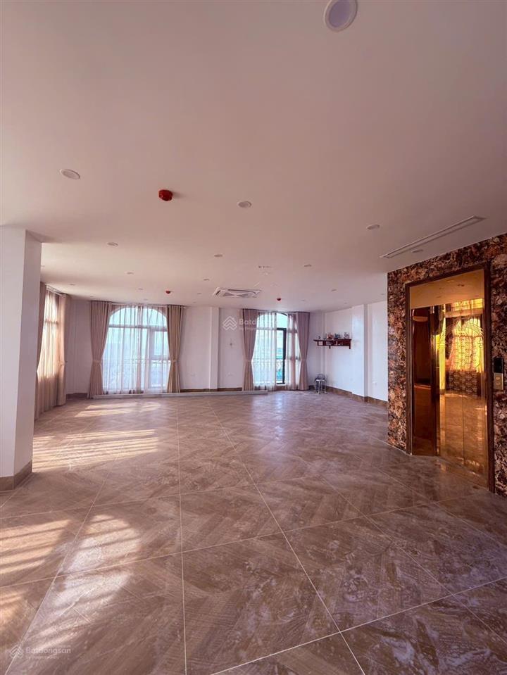 Chính chủ bán tòa chdv văn phòng trịnh văn bô, phân lô vỉa hè, lô góc 3 thoáng kinh doanh