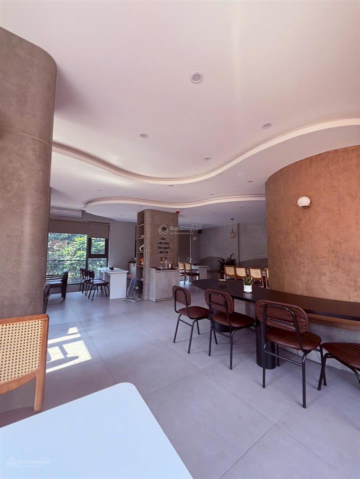 Chính chủ bán tòa chdv văn phòng trịnh văn bô, phân lô vỉa hè, lô góc 3 thoáng kinh doanh