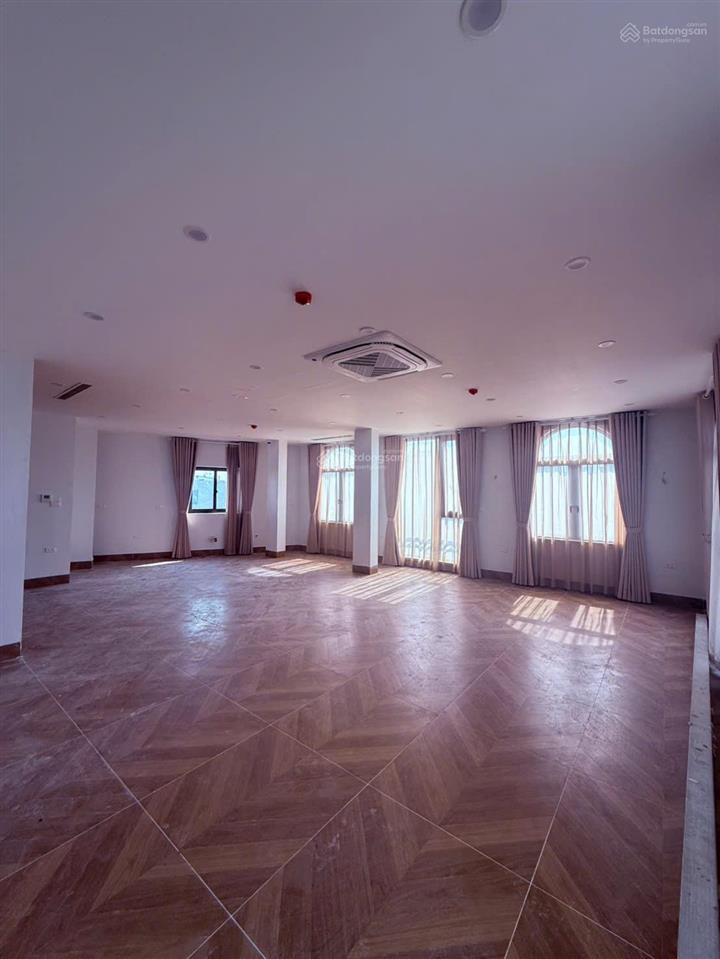 Chính chủ bán tòa chdv văn phòng trịnh văn bô, phân lô vỉa hè, lô góc 3 thoáng kinh doanh