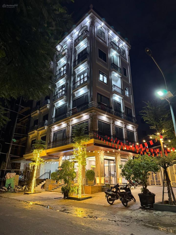 Chính chủ bán tòa chdv văn phòng trịnh văn bô, phân lô vỉa hè, lô góc 3 thoáng kinh doanh