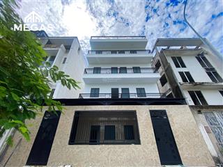 Khai trương căn hộ dịch vụ mới  giá cực rẻ  phòng ban công siêu thoáng
