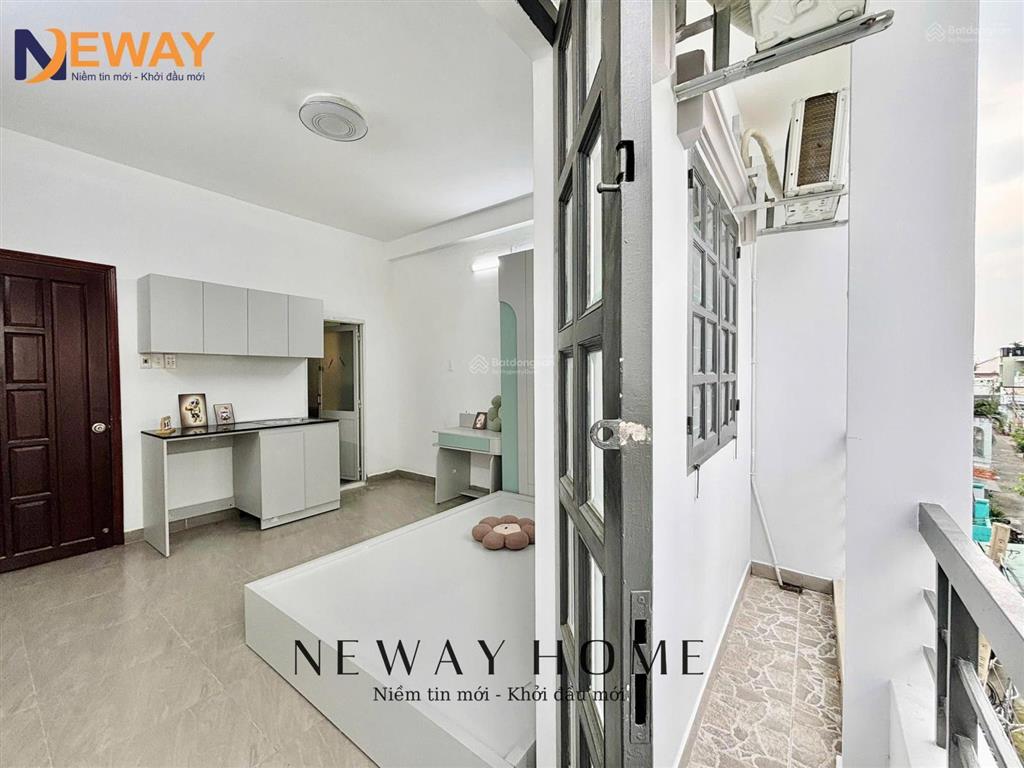 Căn hộ bancol thoáng mới tinh  gần đh công thương có thể đi bộ  có máy giặt riêng