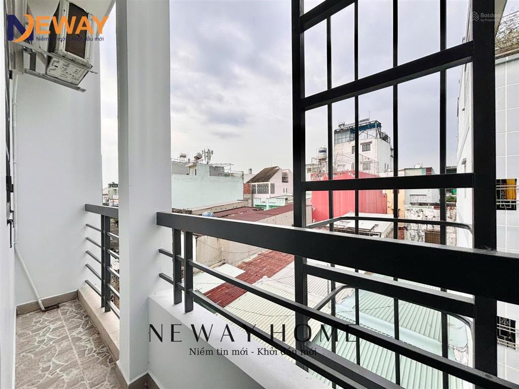 Căn hộ bancol thoáng mới tinh  gần đh công thương có thể đi bộ  có máy giặt riêng