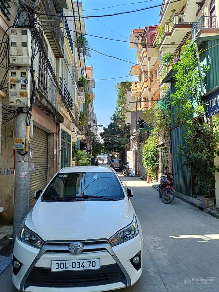 Cần bán gấp đất tại tứ hiệp thanh trì, gần plaza, 13 tỷ, 63m2, mặt tiền 4.02m, pháp lý đầy đủ