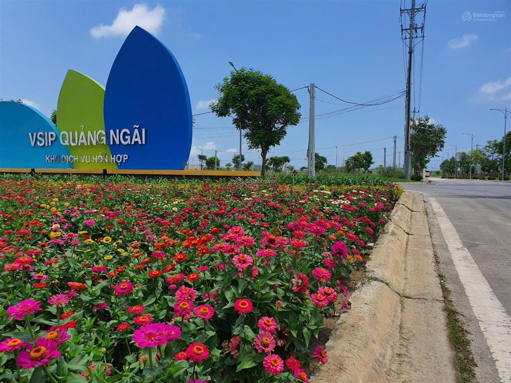 Khu dịch vụ hỗn hợp vsip  bán lô đất 154m2  giá rẻ nhất thị trường chỉ bán nhanh trong tháng 12