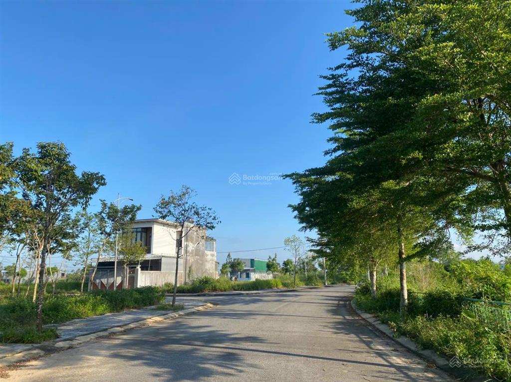 Bán lô biệt thự 270m2 tại khu dịch vụ hỗn hợp vsip