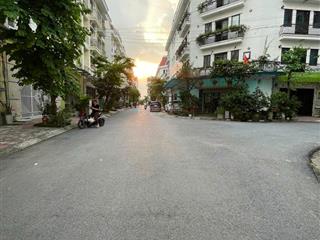 Chính chủ bán lô kinh doanh phân lô 193 trung kính, 67m2, 5m mặt tiền, ô tô tránh nhau 31,5 tỷ