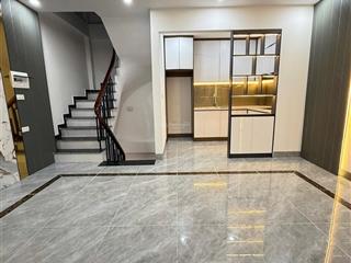 Chủ cần bán gấp giá rẻ nhất khu vực cầu giấy  full nội thất  nhà mới xây, ngõ rộng