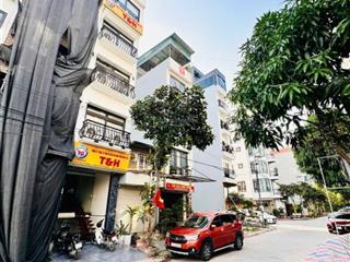 Bán bt tại tu hoàng, 12 tỷ, 40m2, 6pn, 6wc, 7 tầng bao đẹp, hot!