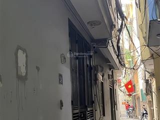 Chủ cần bán gấp nhà ngay sân vận động mỹ đình 40m  5 tầng  nhỉnh 7 tỷ ( có tl)