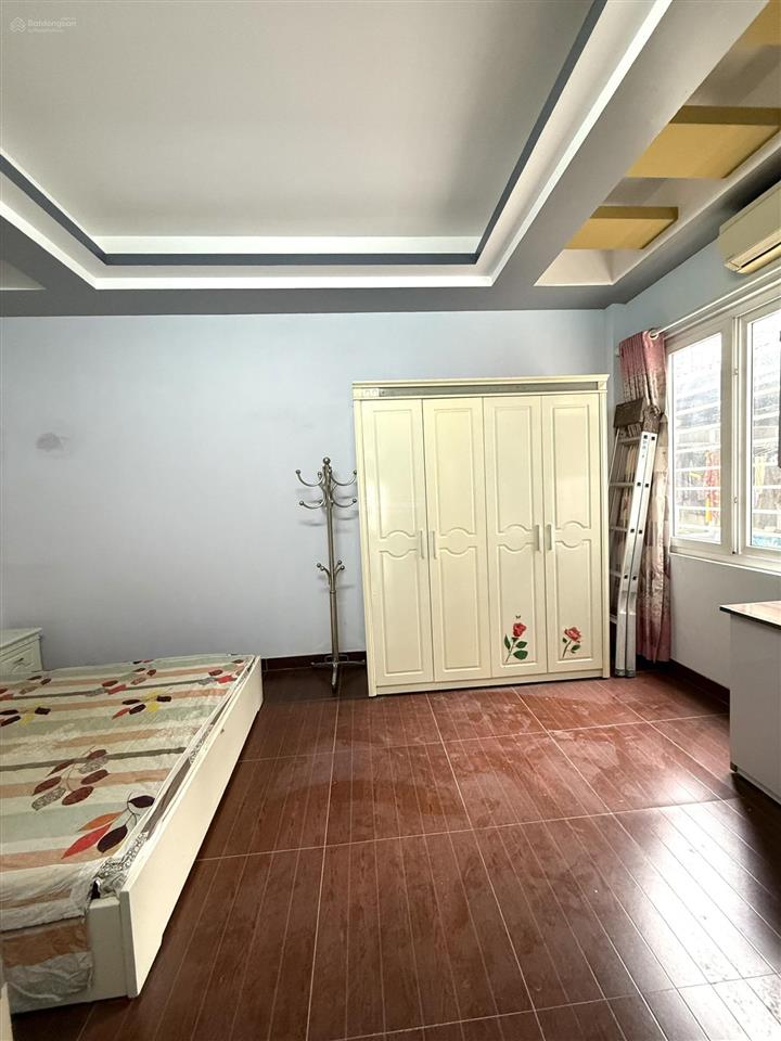 Hoàng ngân 4,5tr full đồ khép kín 3 mặt thoáng có ban công