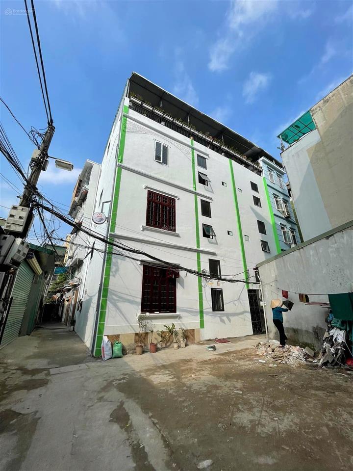 Phòng khép kín 4tr cửa sổ thoáng, ngõ ô tô ngay cạnh hh linh đàm