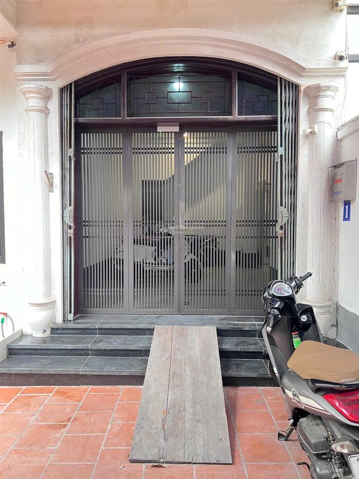 Cho thuê phòng studio full nội thất view đường phùng hưng ngõ 23b lý nam đế hoàn kiếm