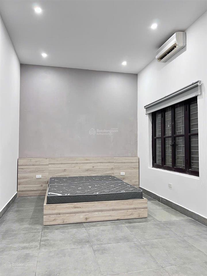 Cho thuê phòng studio full nội thất view đường phùng hưng ngõ 23b lý nam đế hoàn kiếm