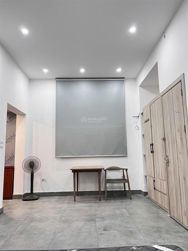 Cho thuê phòng studio full nội thất view đường phùng hưng ngõ 23b lý nam đế hoàn kiếm
