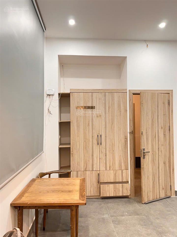 Cho thuê phòng studio full nội thất view đường phùng hưng ngõ 23b lý nam đế hoàn kiếm