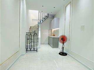 Cc bán nhà nguyễn duy  sổ hồng sẵn  nhà trống giao ngay  dtsd 25m2